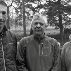 Saddhaloka (centre) with Paramabandhu and Ratnadharini