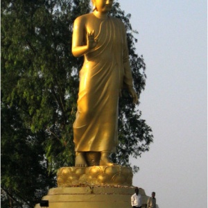 Nagaloka's 'Walking Buddha' statue