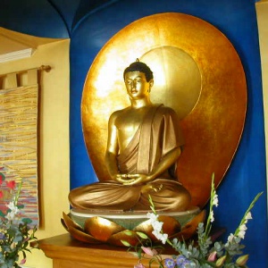 Buddha rupa at the London Buddhist Centre